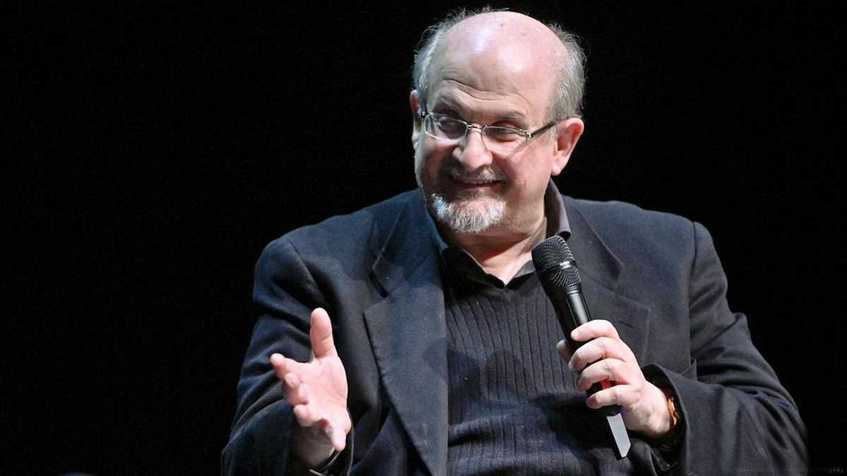 सलमान रुश्दी के नए उपन्यास में 14वीं सदी के भारत की कहानी